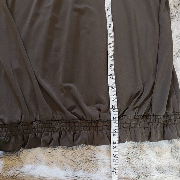 Adrianna Papell Ruched Neckline Bloused Hem Sleeveless Dark Olive Top Large - Picture 8 of 11